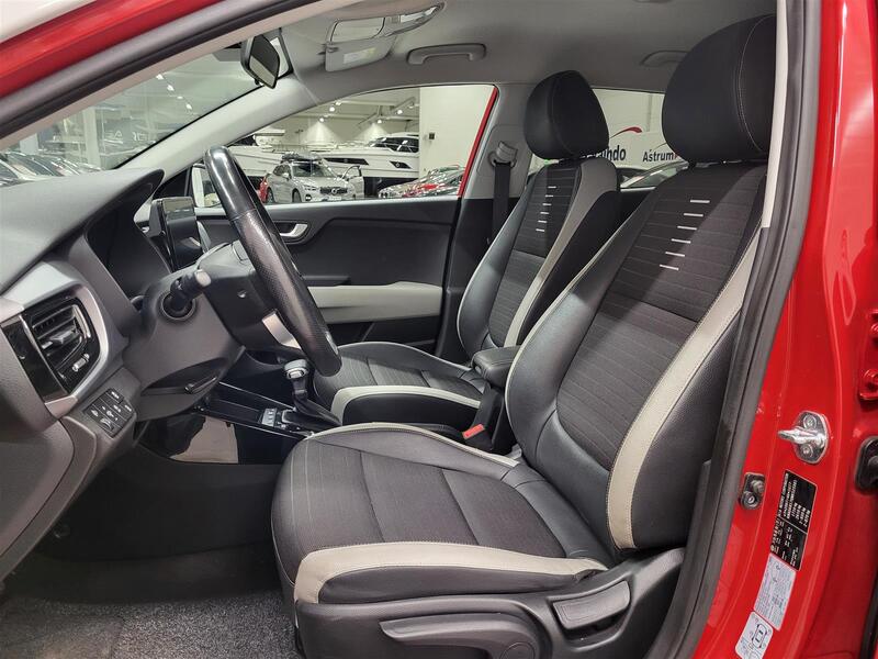 Kia Stonic vaihtoauto