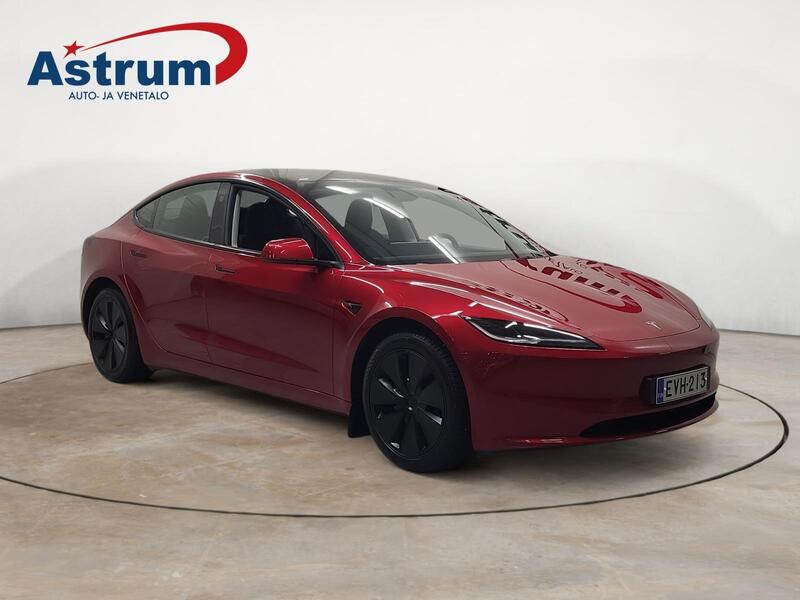 Tesla Model 3 vaihtoauto