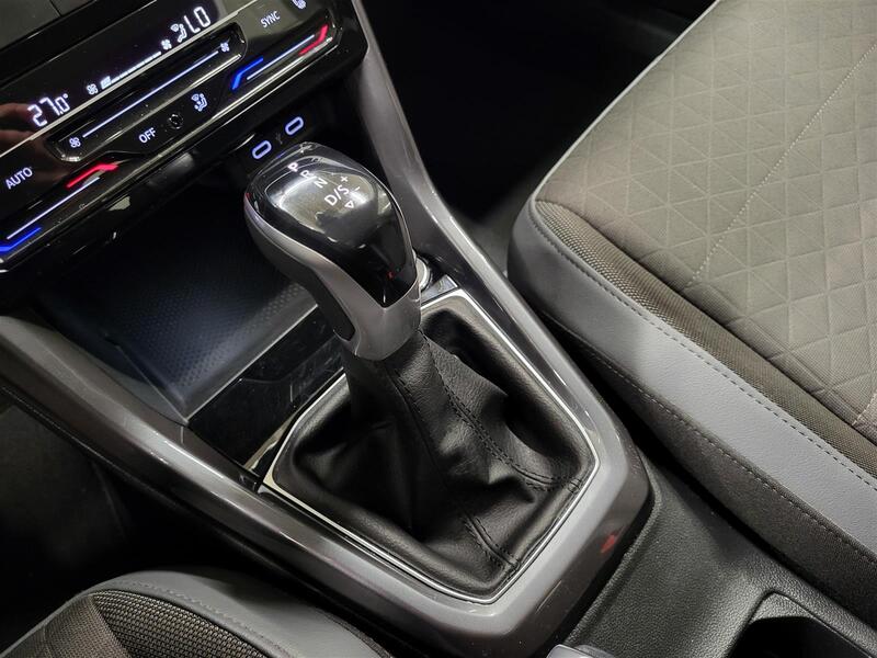 Volkswagen T-Cross vaihtoauto