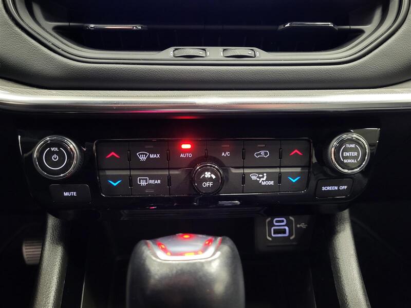 Jeep Compass vaihtoauto