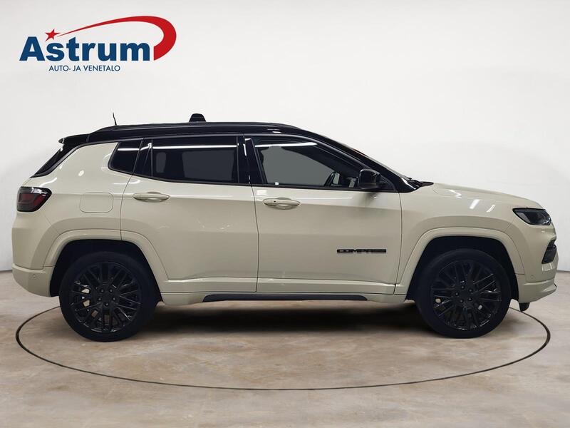 Jeep Compass vaihtoauto