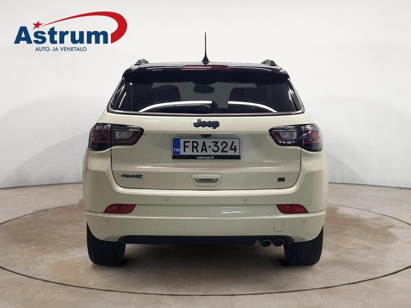 Jeep Compass vaihtoauto