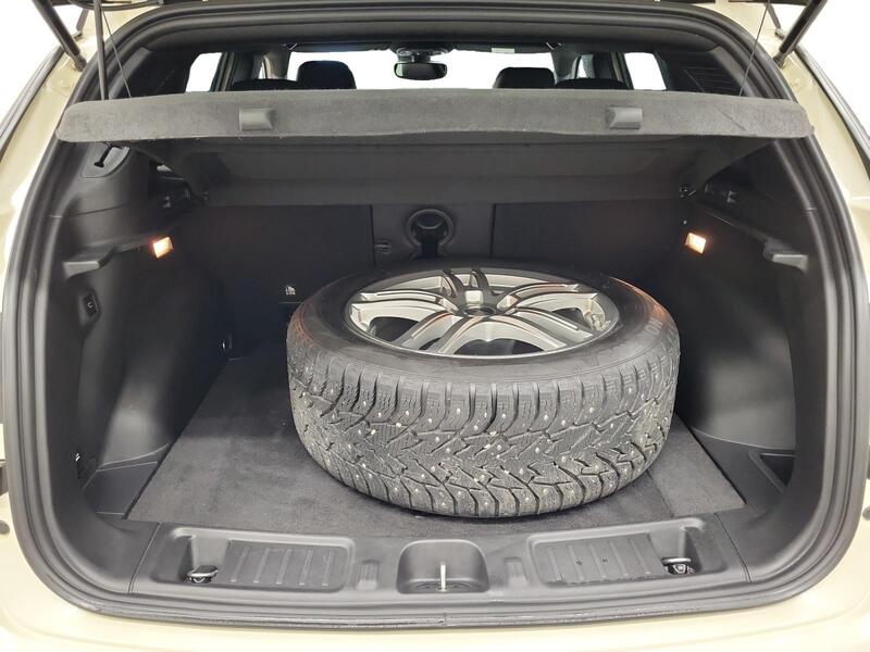 Jeep Compass vaihtoauto