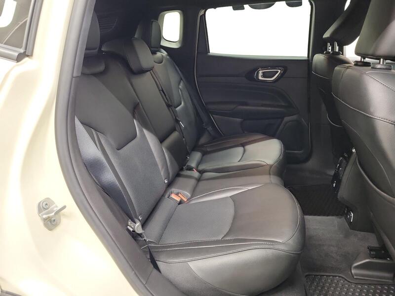 Jeep Compass vaihtoauto