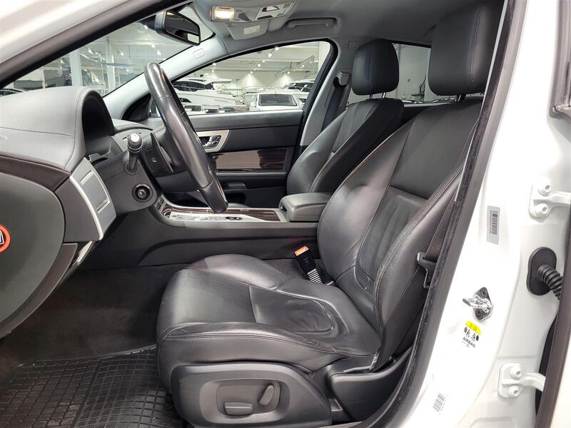 Jaguar XF vaihtoauto