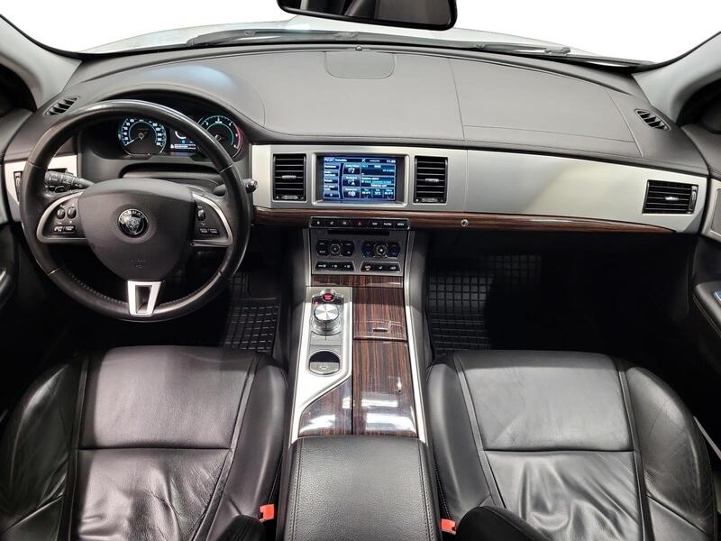 Jaguar XF vaihtoauto