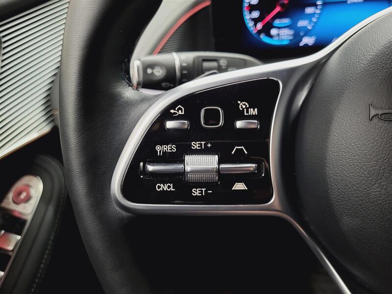 Mercedes-Benz EQC vaihtoauto