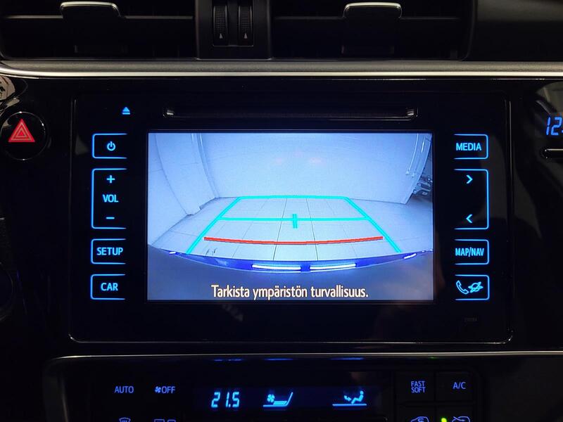 Toyota Auris vaihtoauto