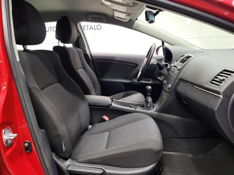 Toyota Avensis vaihtoauto