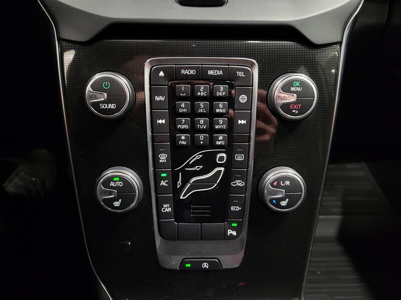 Volvo V40 Cross Country vaihtoauto