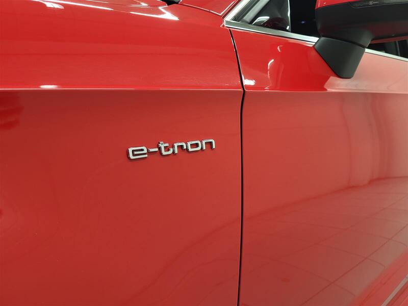 Audi e-tron vaihtoauto