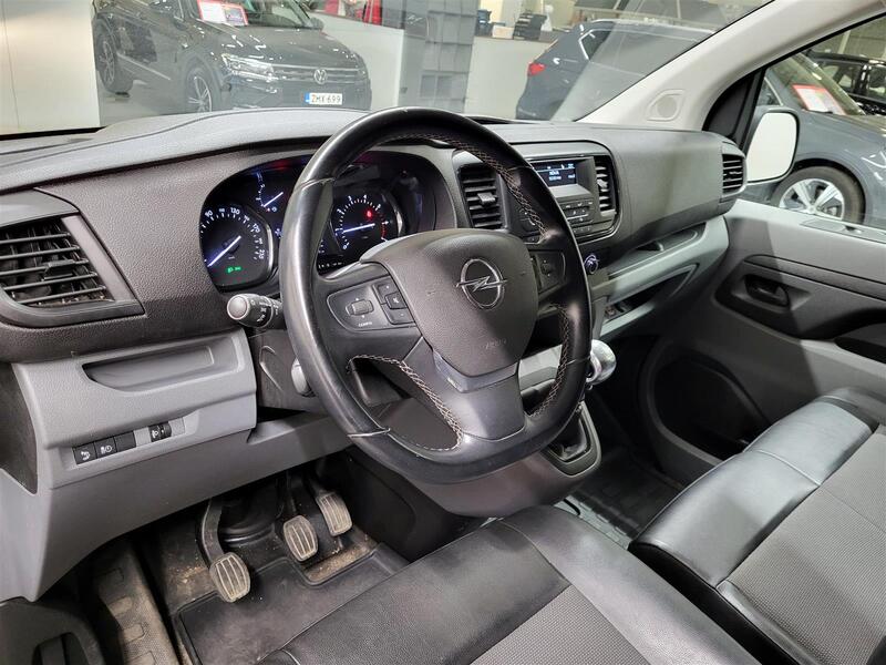 Opel Vivaro vaihtoauto