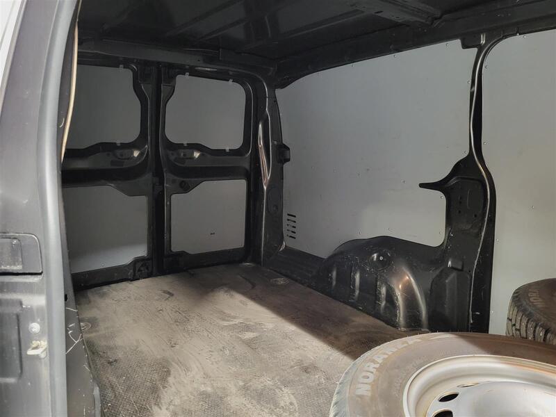 Opel Vivaro vaihtoauto