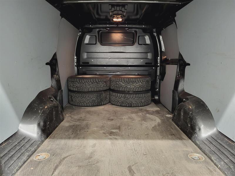 Opel Vivaro vaihtoauto