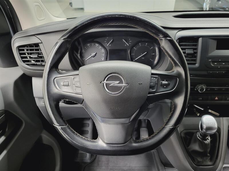 Opel Vivaro vaihtoauto