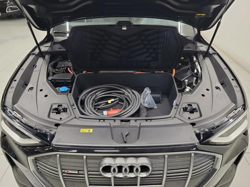 Audi e-tron vaihtoauto