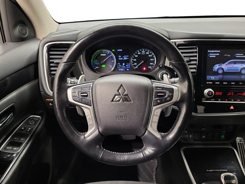 Mitsubishi Outlander PHEV vaihtoauto