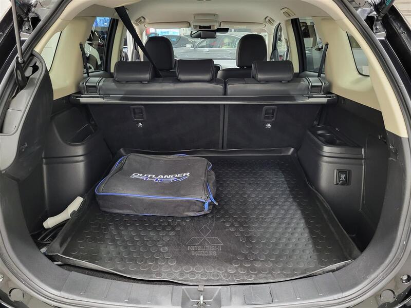 Mitsubishi Outlander PHEV vaihtoauto