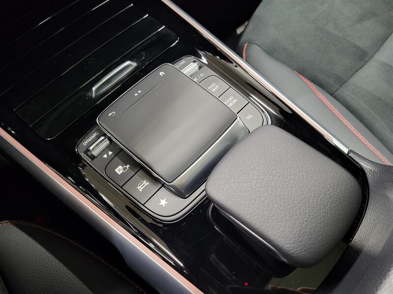 Mercedes-Benz EQB vaihtoauto