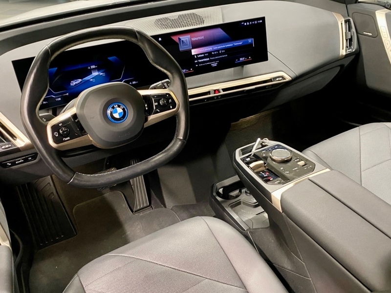 BMW iX vaihtoauto