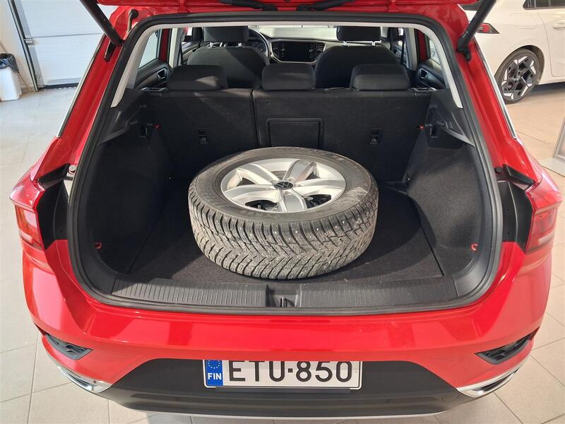 Volkswagen T-Roc vaihtoauto