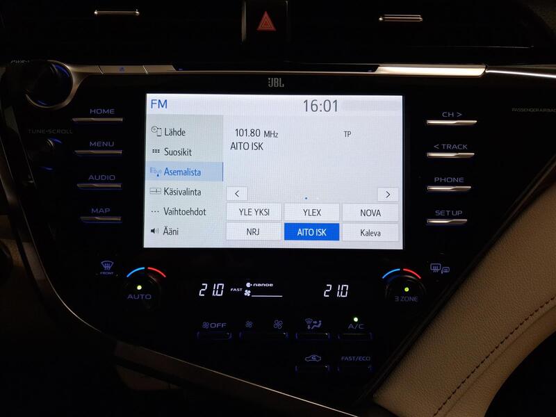 Toyota Camry vaihtoauto