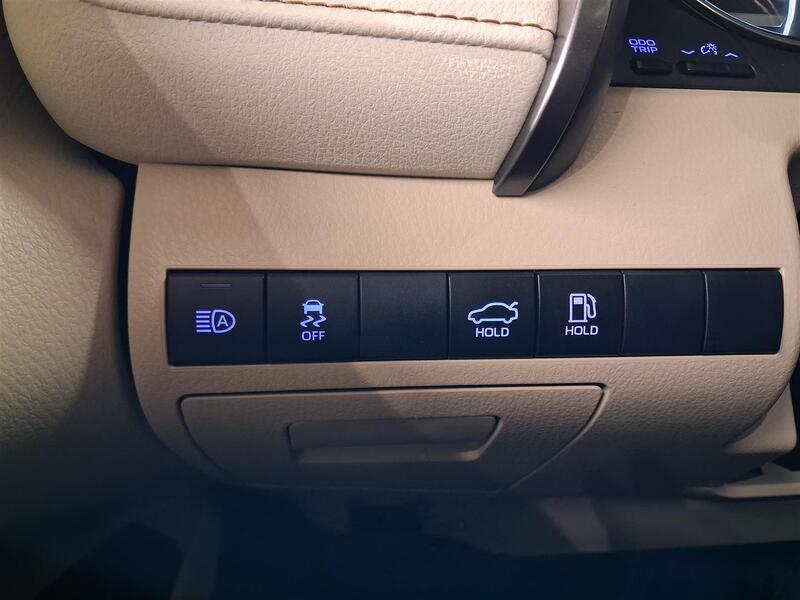 Toyota Camry vaihtoauto