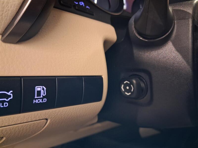 Toyota Camry vaihtoauto