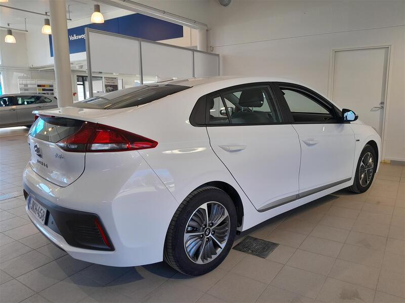 Hyundai IONIQ plug-in vaihtoauto