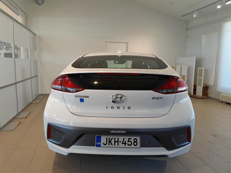 Hyundai IONIQ plug-in vaihtoauto