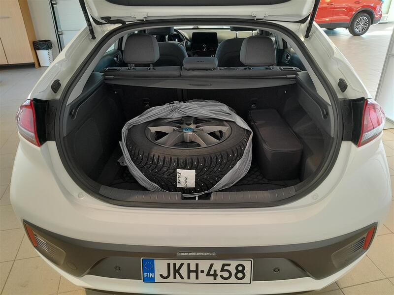 Hyundai IONIQ plug-in vaihtoauto