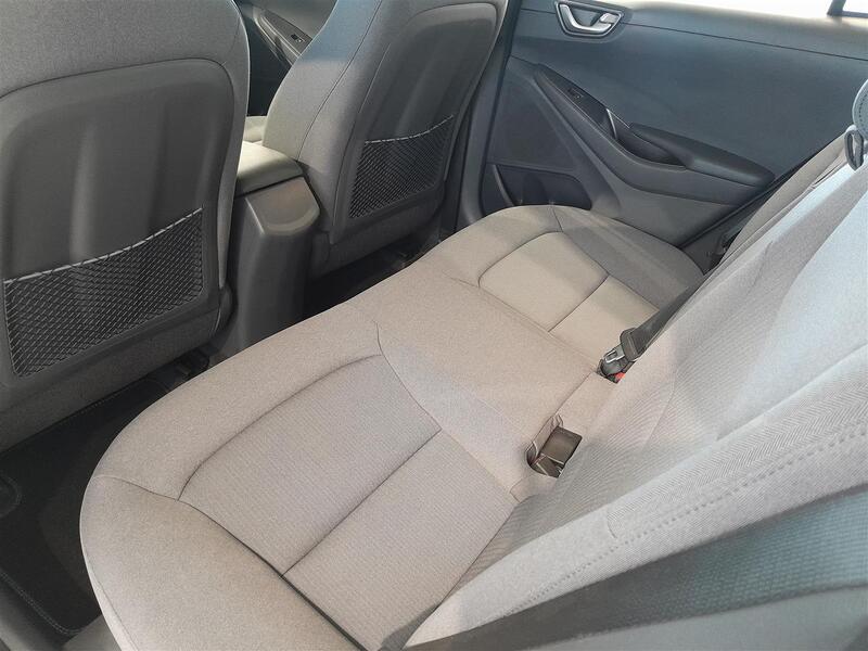 Hyundai IONIQ plug-in vaihtoauto