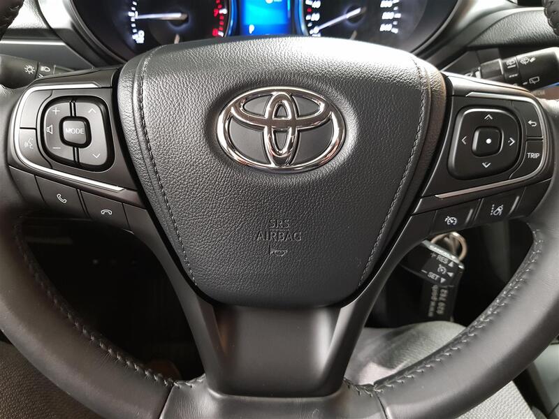 Toyota Avensis vaihtoauto