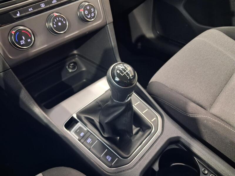 Volkswagen Golf Sportsvan vaihtoauto