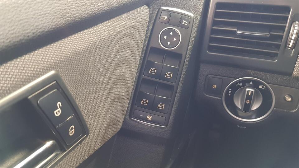 Mercedes-Benz GLK vaihtoauto