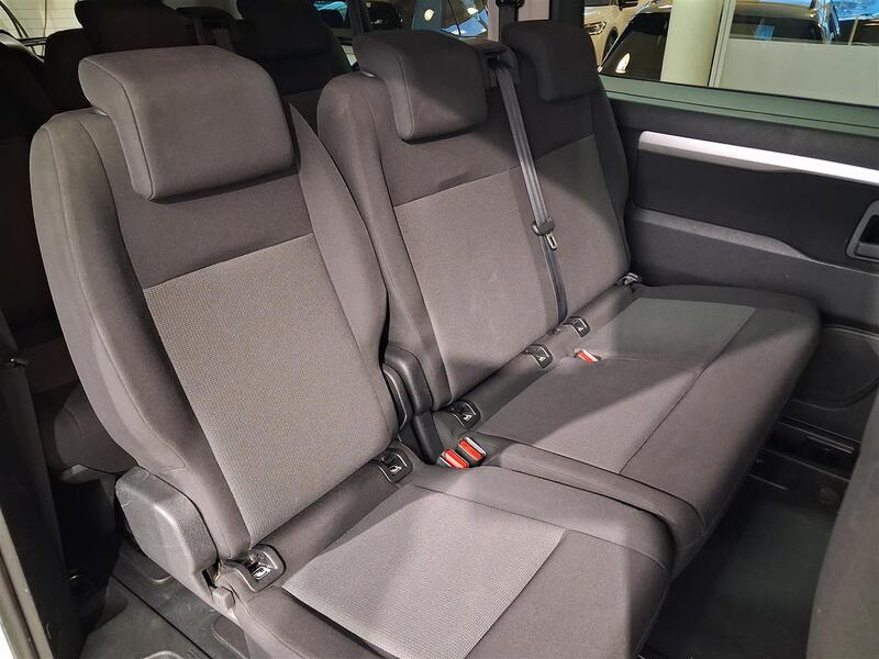 Peugeot Traveller vaihtoauto