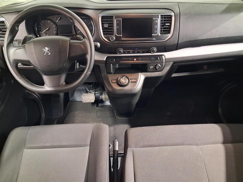 Peugeot Traveller vaihtoauto