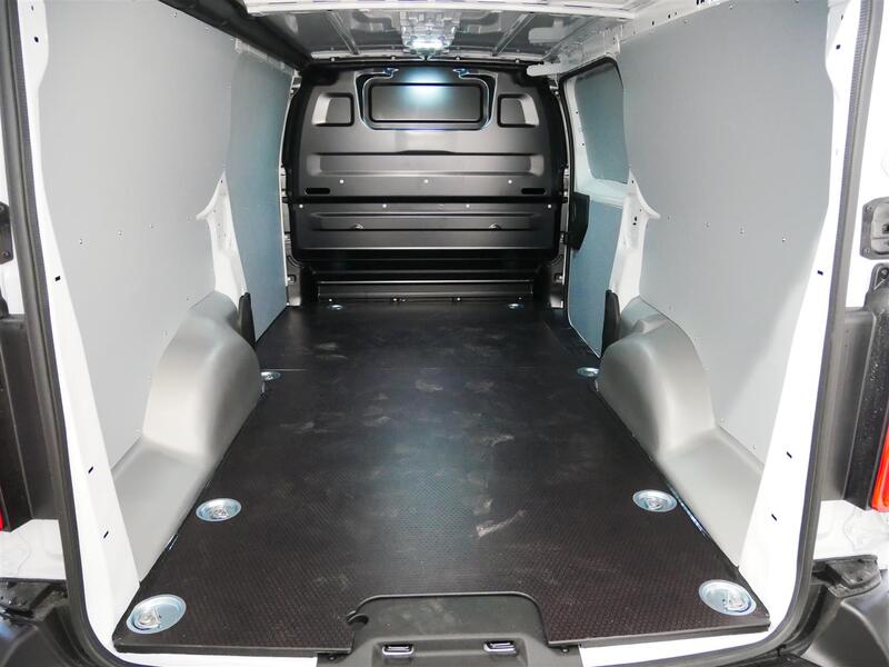 Opel Vivaro vaihtoauto