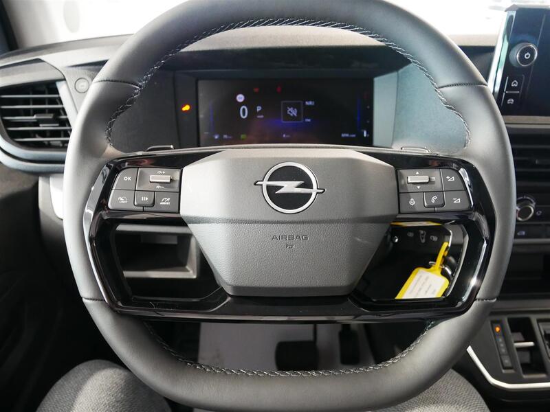 Opel Vivaro vaihtoauto