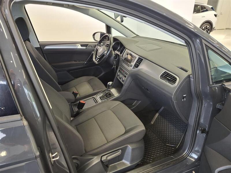 Volkswagen Golf Sportsvan vaihtoauto