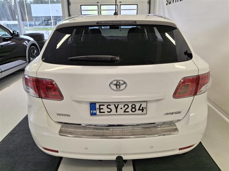 Toyota Avensis vaihtoauto