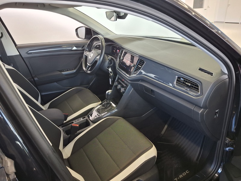 Volkswagen T-Roc vaihtoauto