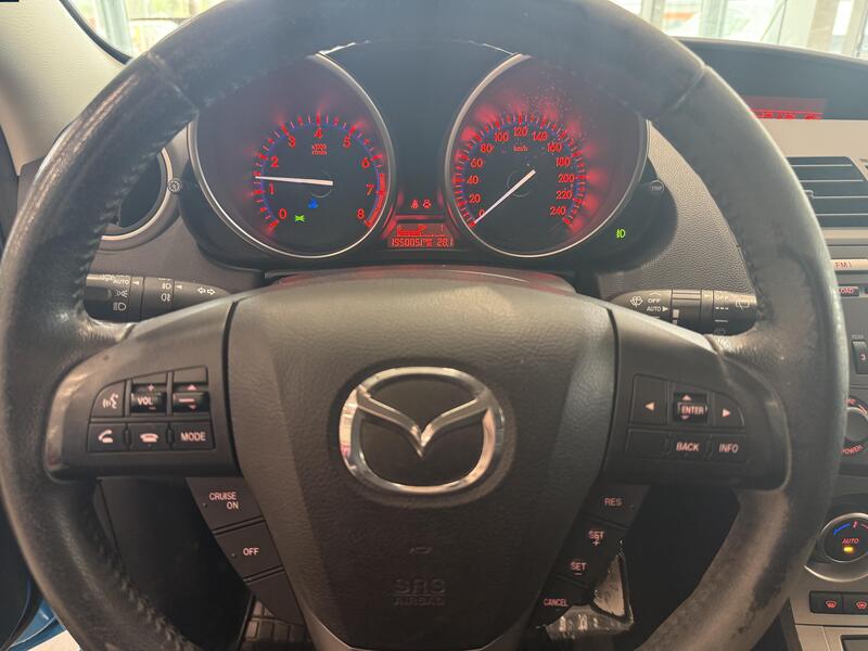Mazda 3 vaihtoauto