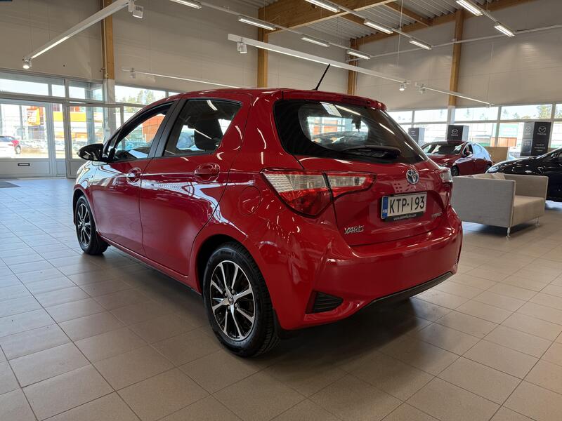 Toyota Yaris vaihtoauto