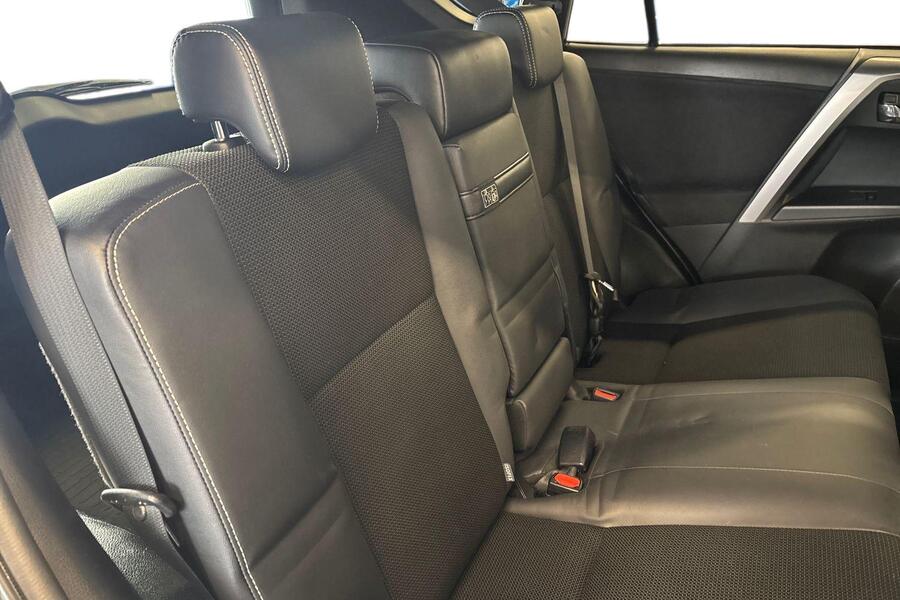 Toyota RAV4 vaihtoauto