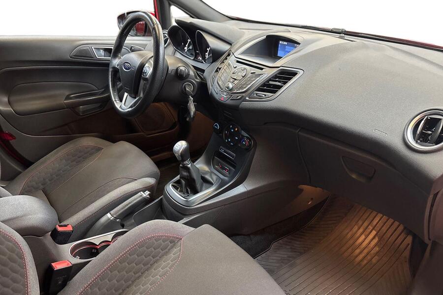 Ford Fiesta vaihtoauto