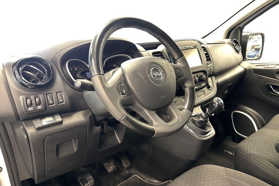 Opel Vivaro vaihtoauto