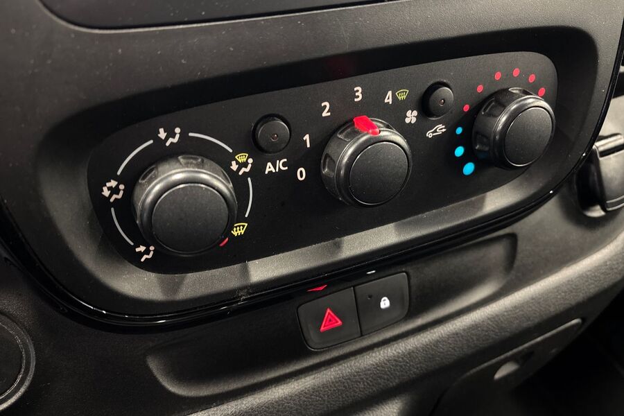 Opel Vivaro vaihtoauto