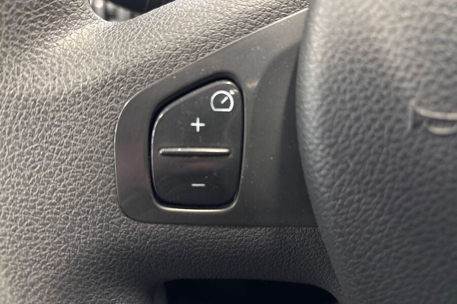 Opel Vivaro vaihtoauto