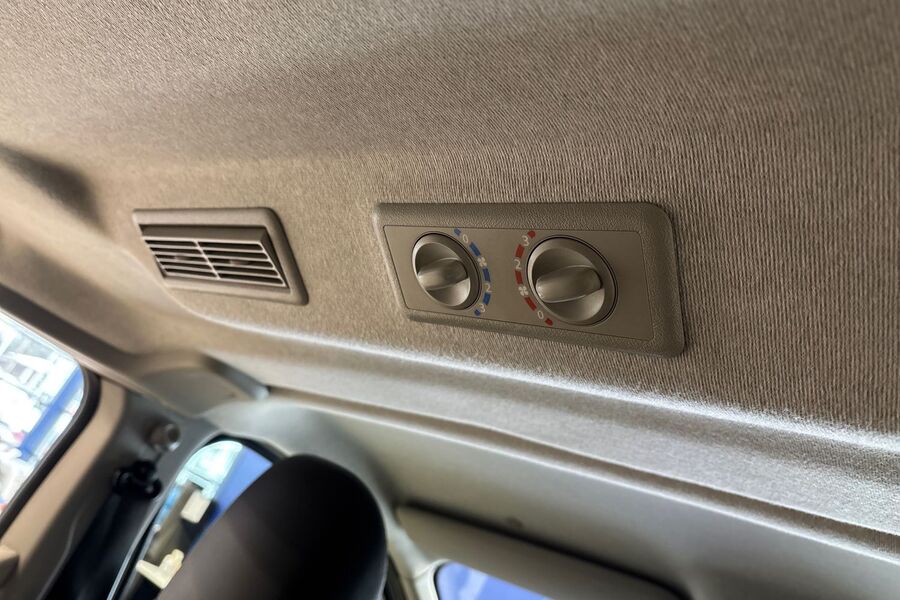 Opel Vivaro vaihtoauto